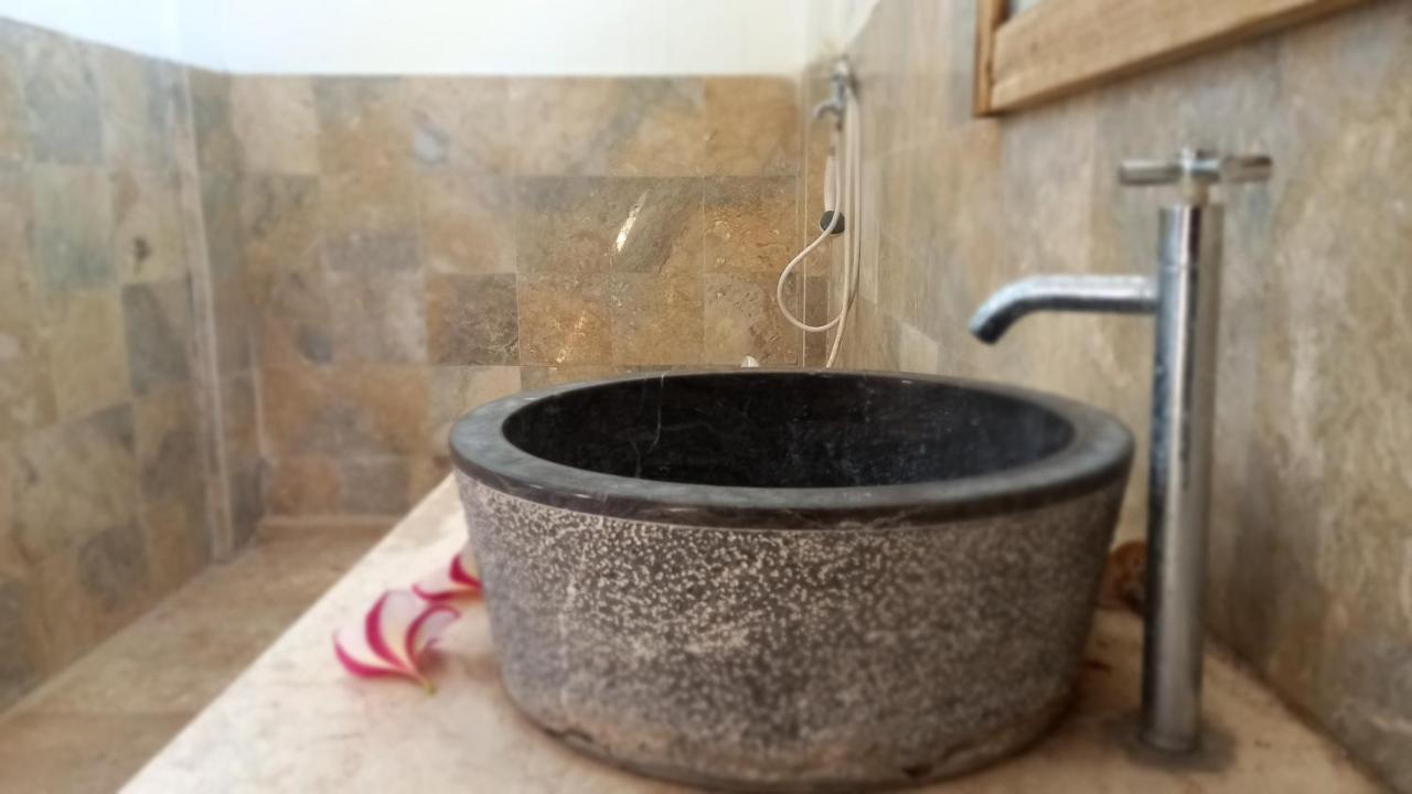 Wisma Bunda 2 Hotel Gili Trawangan Luaran gambar